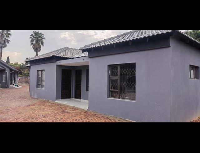 1 BEDROOM PROPERTY TO RENT IN GLEN MARAIS